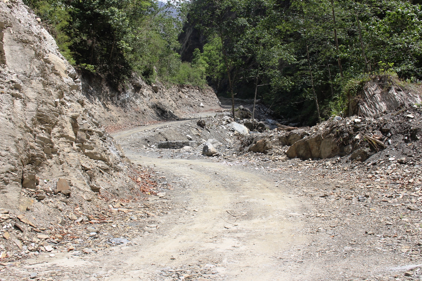 रसुवाका गाउँगाउँमा सडक सञ्जाल विस्तार