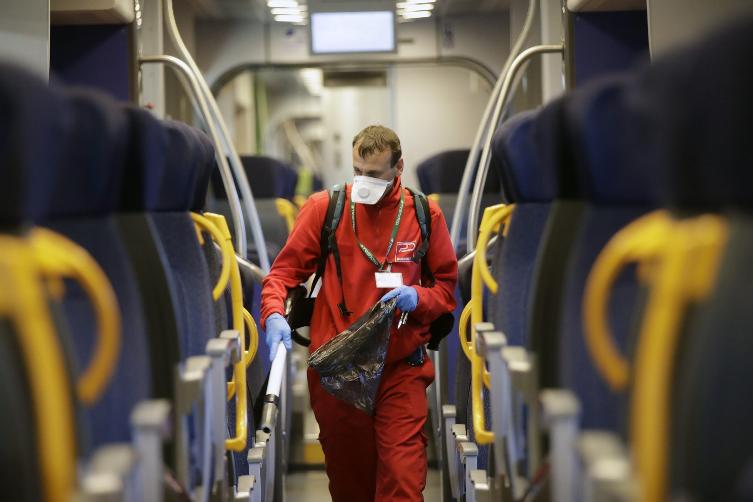 COVID-19 cases rise to 888 in Italy, 21 dead