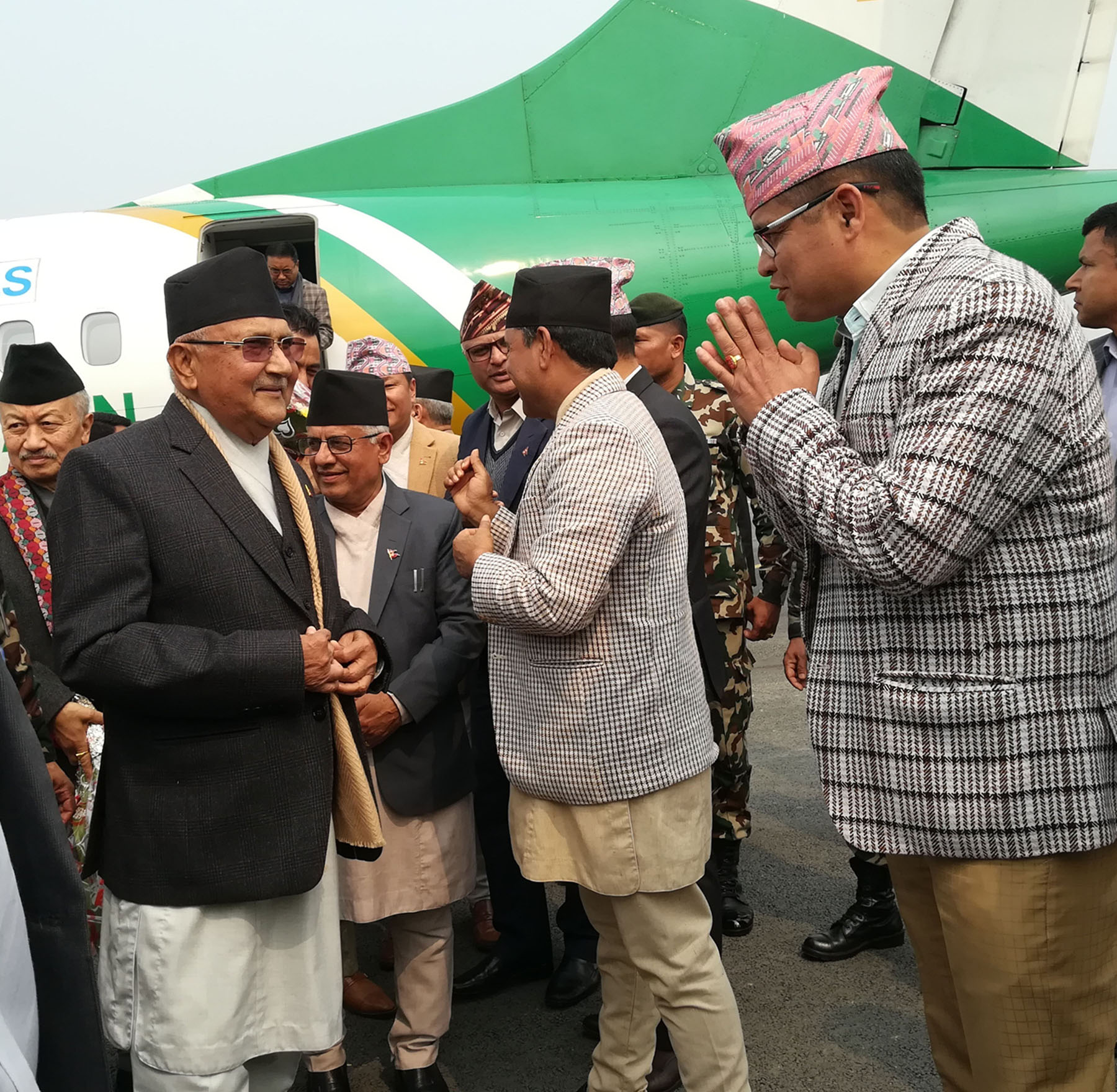प्रधानमन्त्री ओलीलाई गृह जिल्लामा भव्य स्वागत (फोटो फिचर)