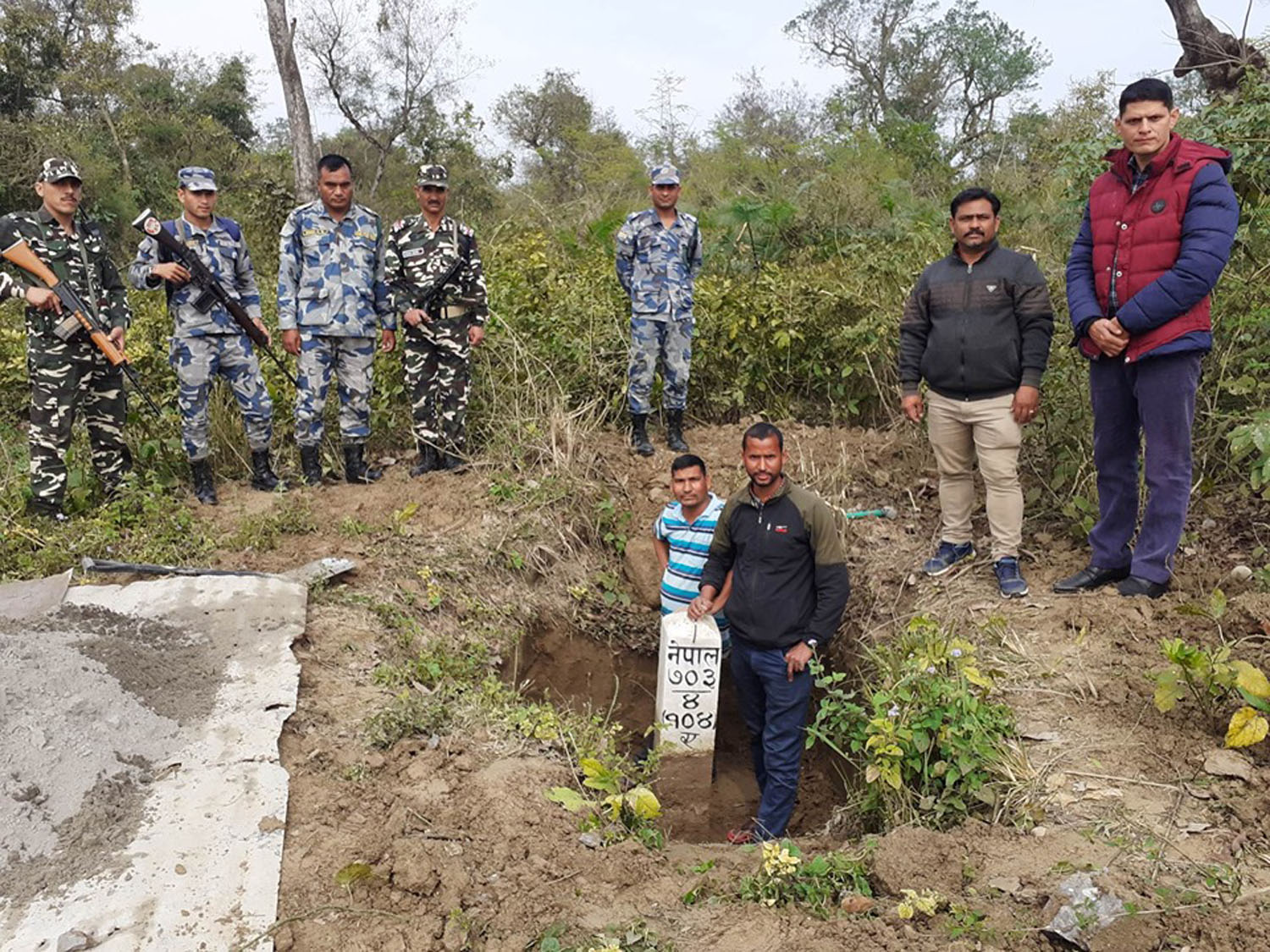 नेपाल र भारतका सिमास्तम्भ स्तरोन्नति (फोटो फिचर)