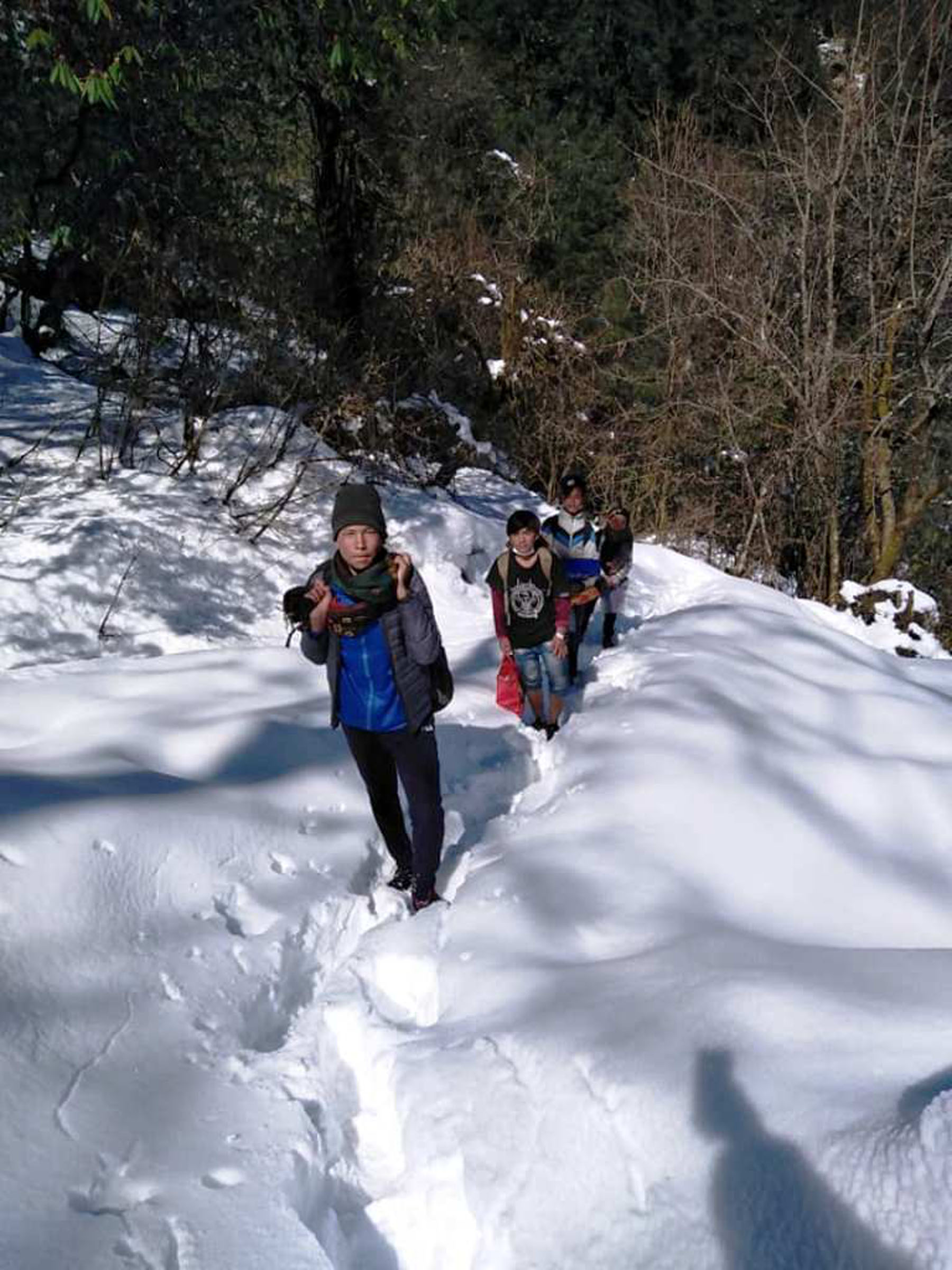 एसइई परीक्षामा सहभागी हुन ८ घण्टाको हिउँको यात्रा