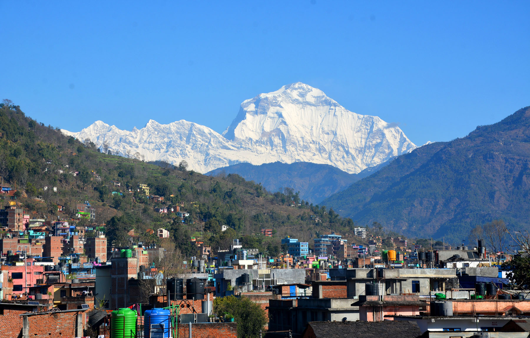 बागलुङ बजारबाट देखिएको धवलागिरि हिमाल