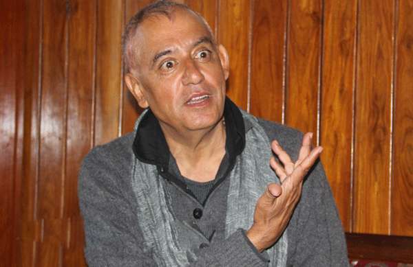 महामन्त्री डा कोइरालाद्वारा स्वास्थ्यकर्मीको मनोबल उच्च बनाउन आग्रह