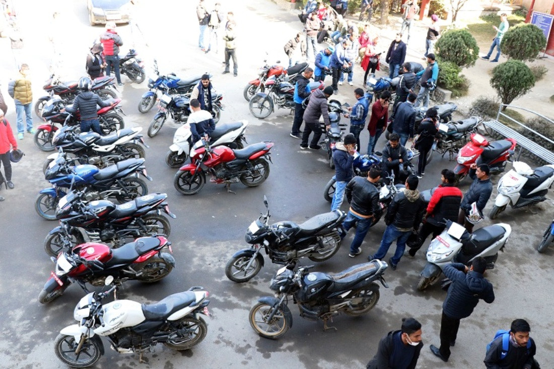 एक हजार २४७ सवारी साधन प्रहरीको नियन्त्रणमा