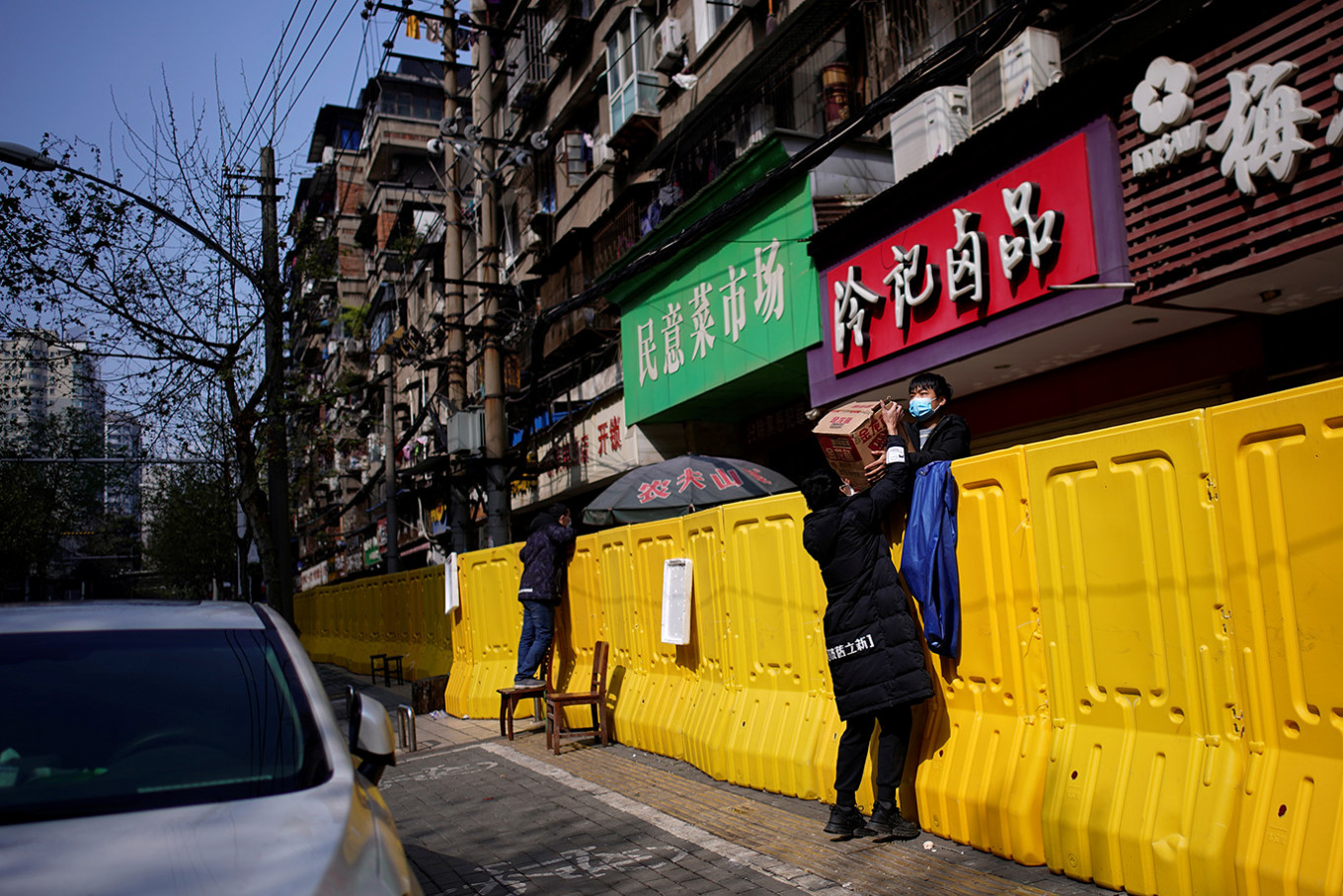 Wuhan’s ‘wet markets’ struggle after virus lockdown