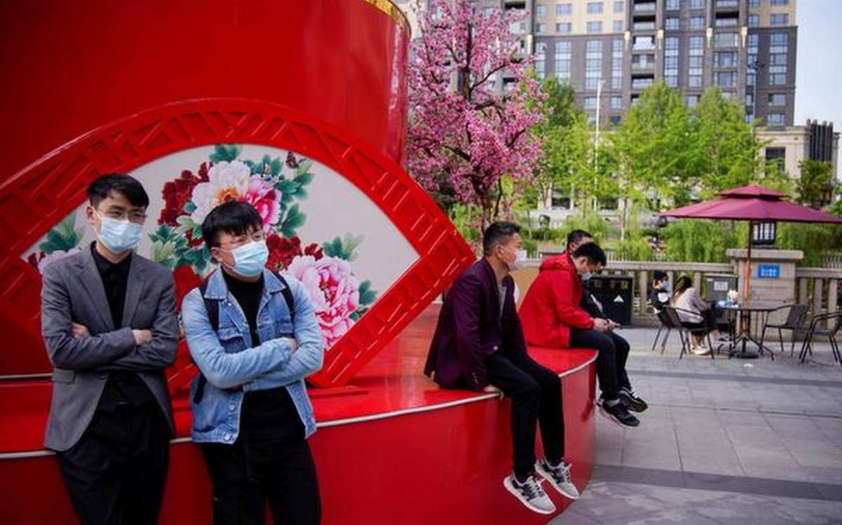Coronavirus: China declares Wuhan low-risk area