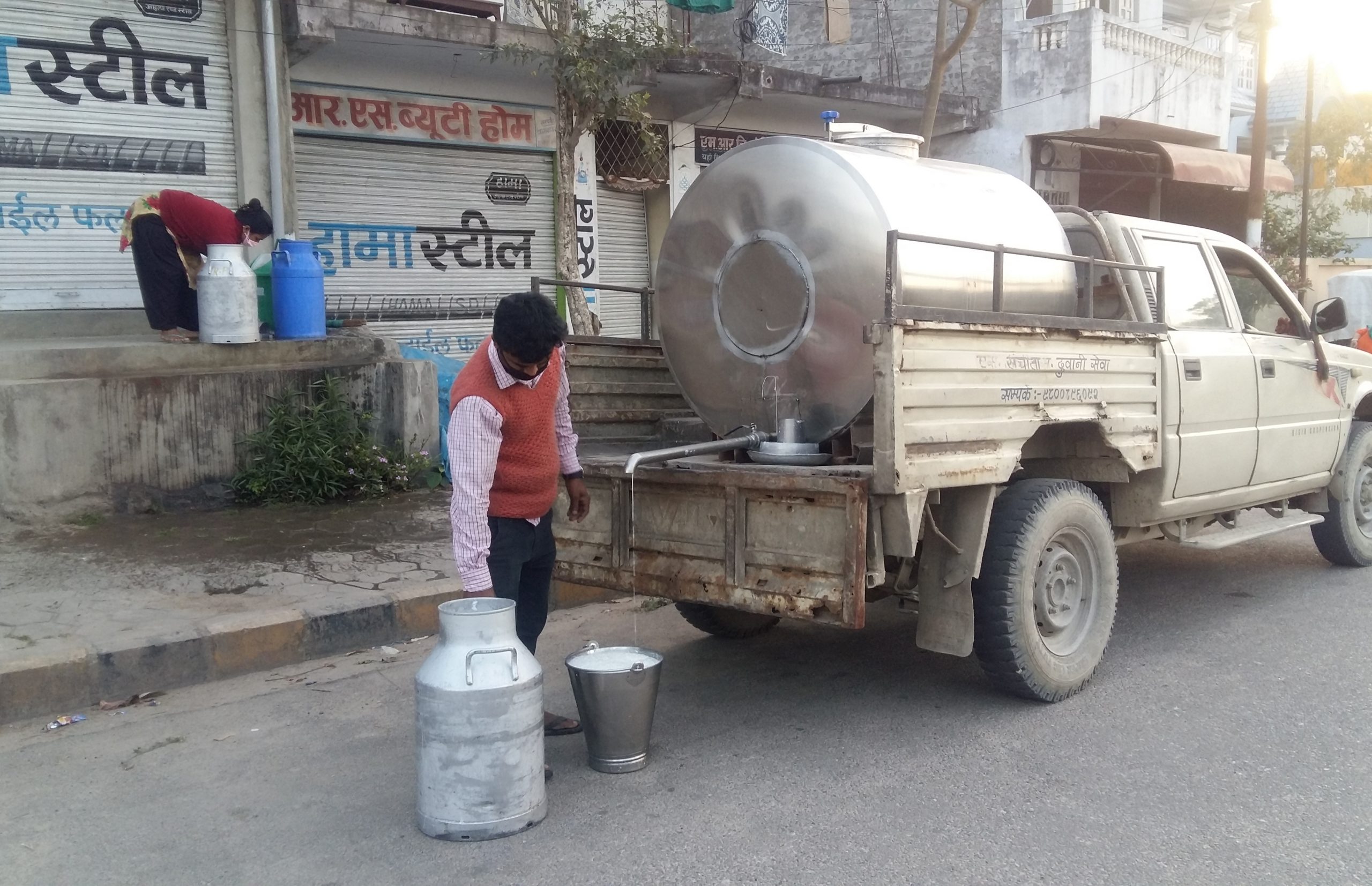 दैनिक १७.५ प्रतिशत दूध कम खपत