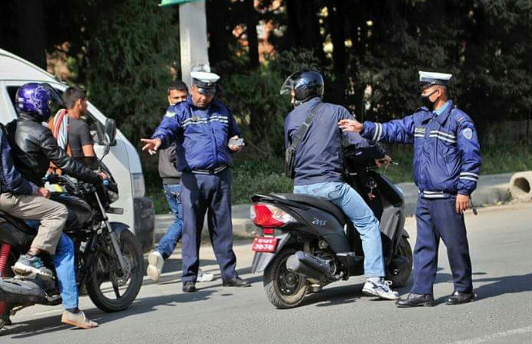 आदेश उलङ्घन गर्ने दुई हजार ६७६ गाडी नियन्त्रणमा