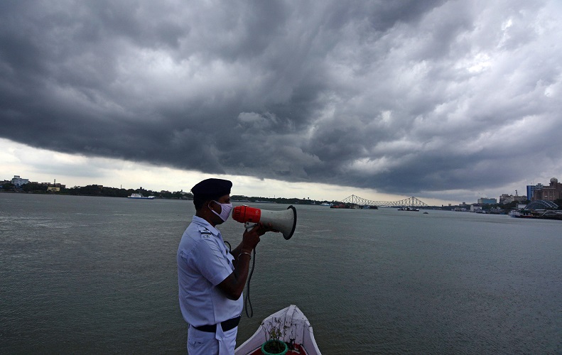 More than 1.37 lakh people evacuated across Odisha in wake of Cyclone Amphan