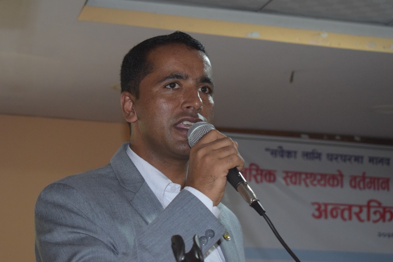 मन्त्री दुलालबाट ‘कोरोना औषधि’ निरीक्षण