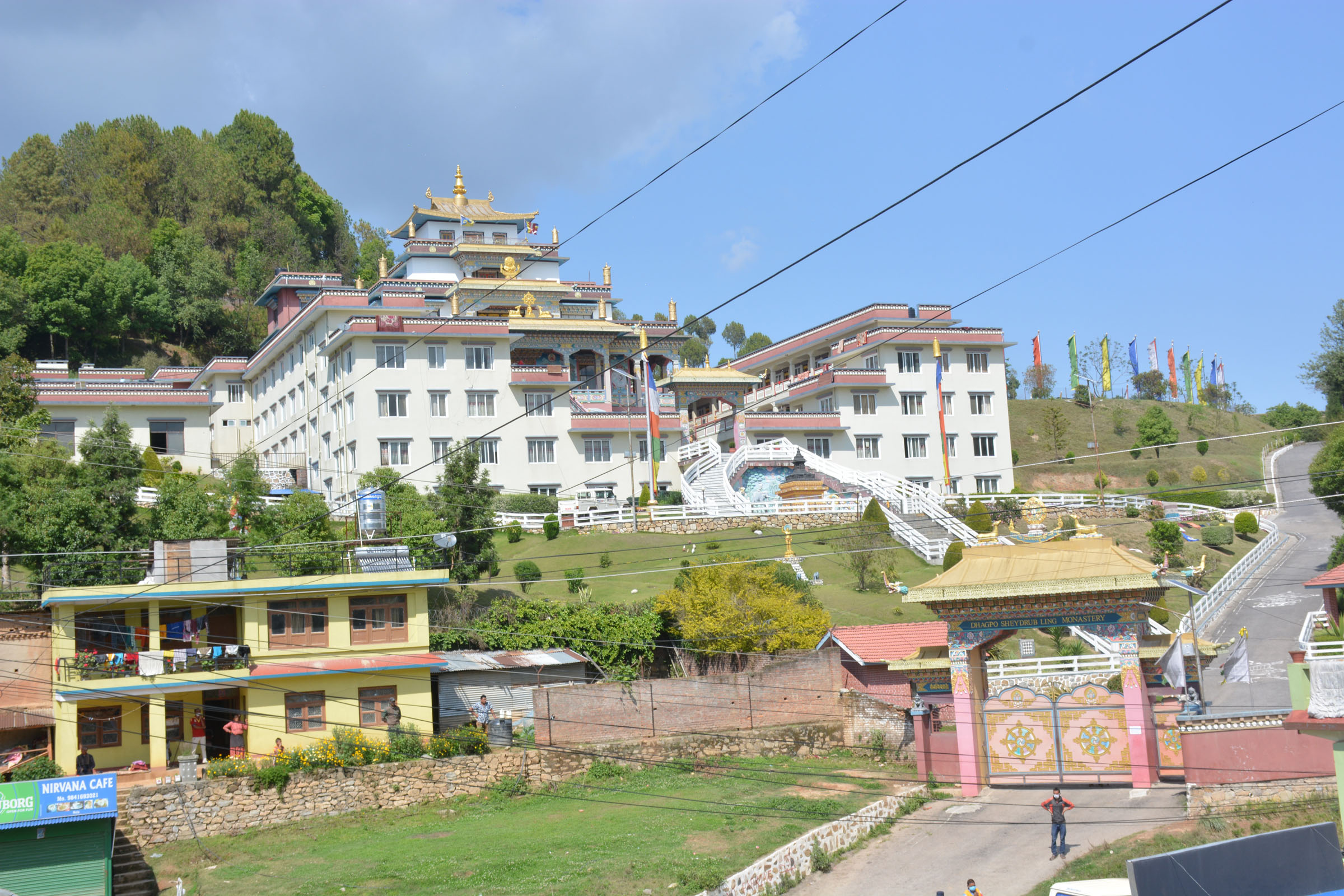 कोरोना भाइरस सन्त्रासका कारण सुनसान गुम्बा क्षेत्र
