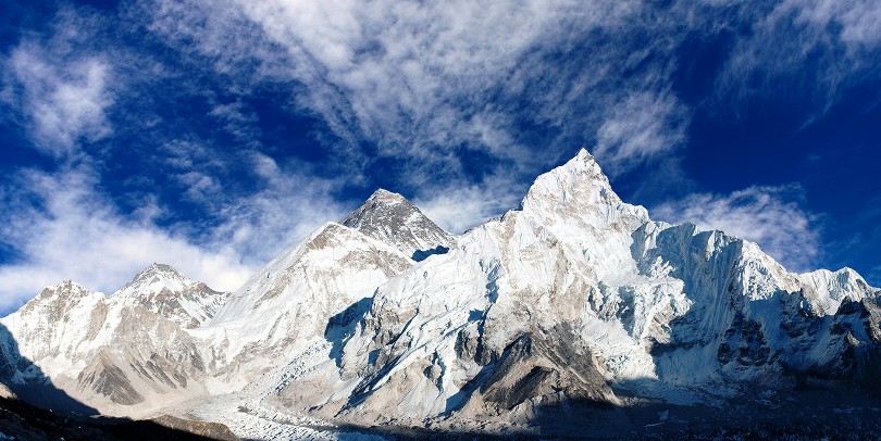 सगरमाथा  दिवसमा सुनसान सगरमाथा