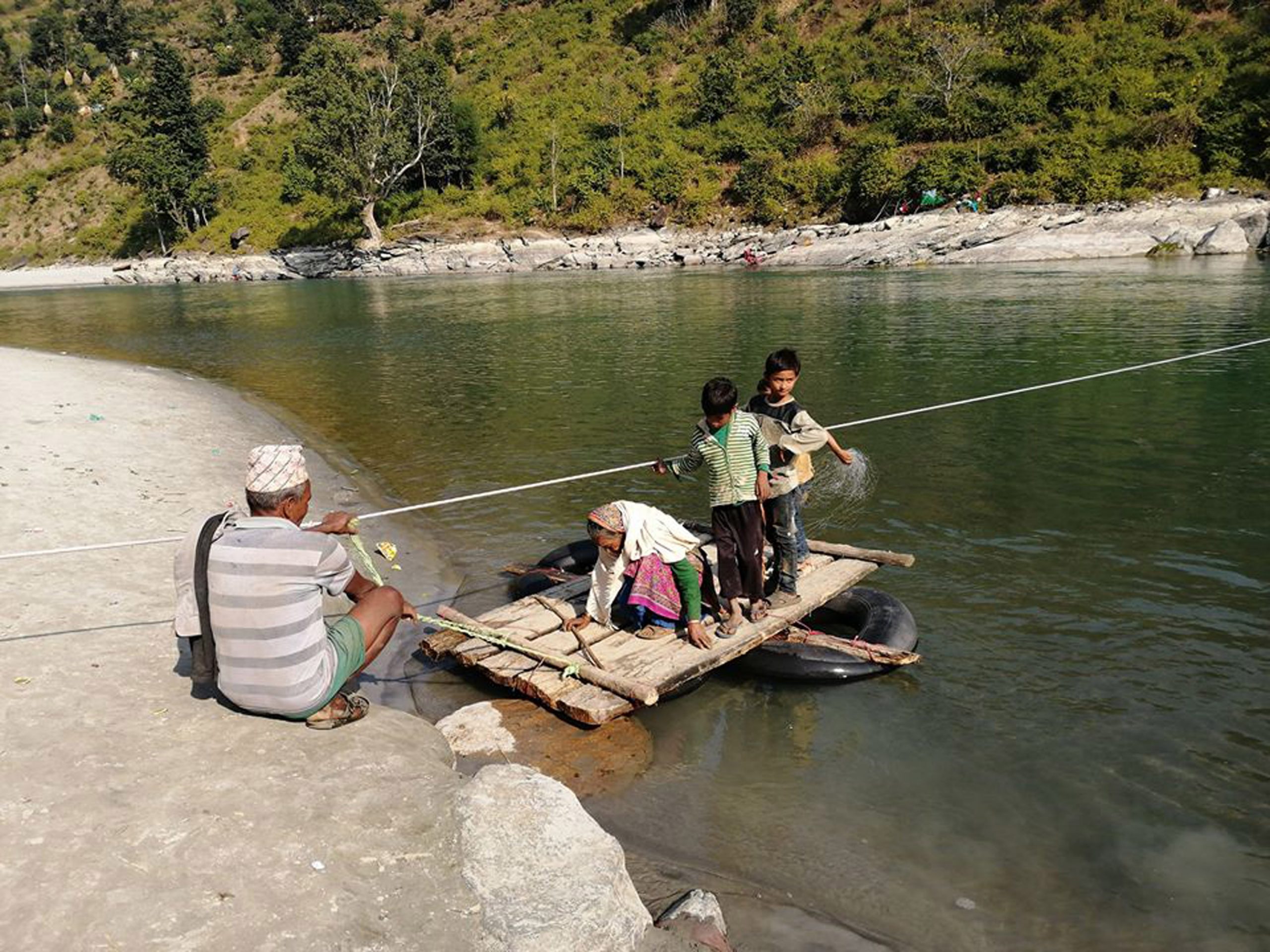 भारतीय सीमाबाट लुकीछिपी आउने क्रम रोकिएन