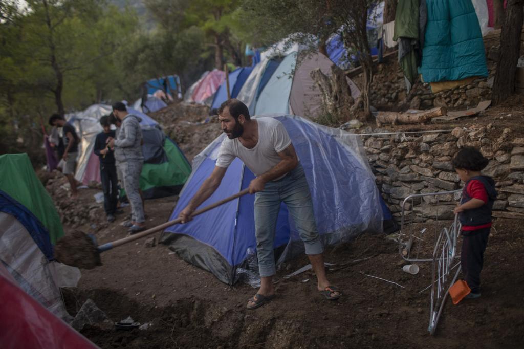 Millions of Syrians go to sleep hungry: aid organizations