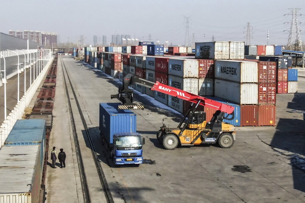 China imports plunge, exports fall on virus hit to global growth