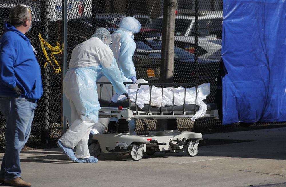 More than 700 virus deaths in US in 24 hours: Johns Hopkins