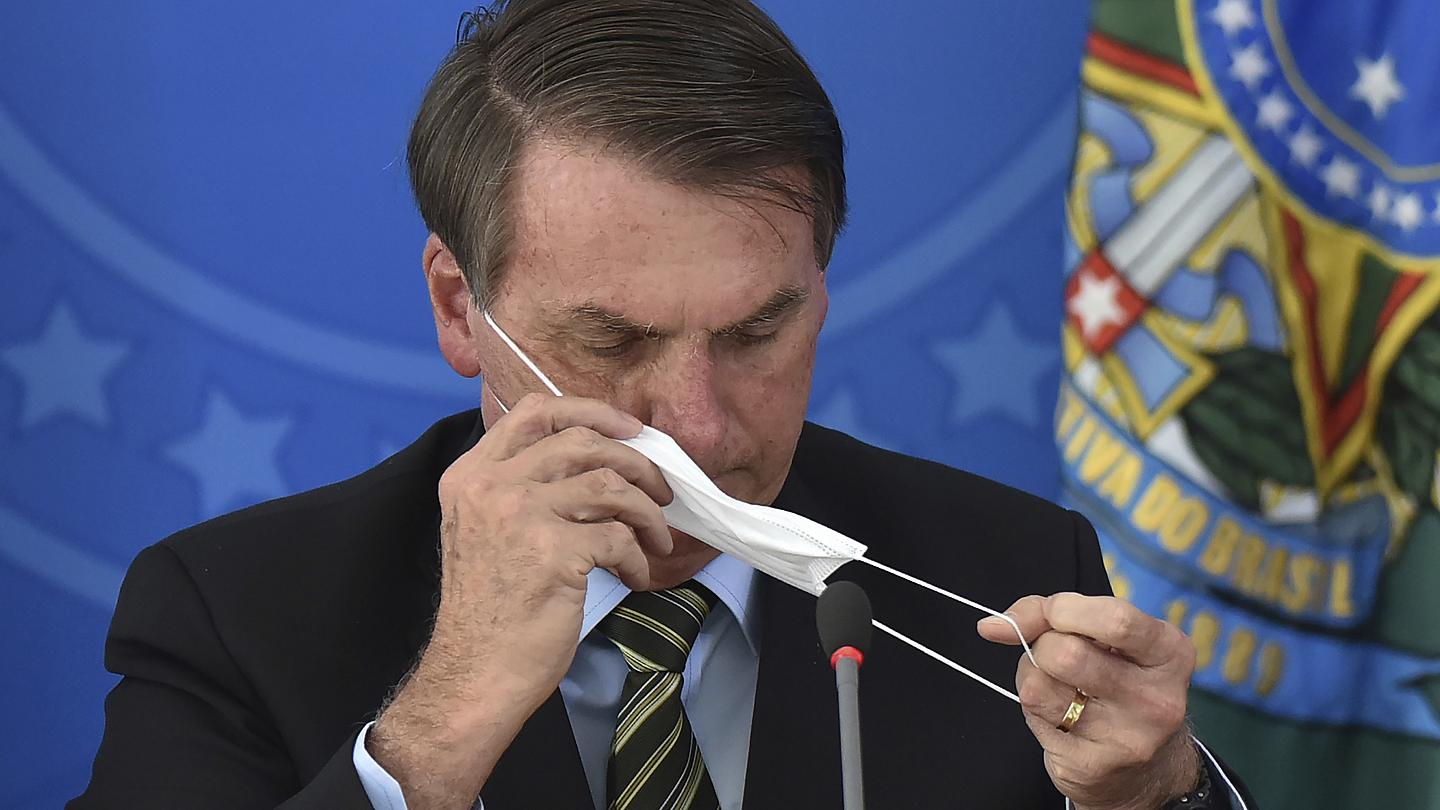 Live COVID-19 updates: Brazilian president takes new coronavirus test