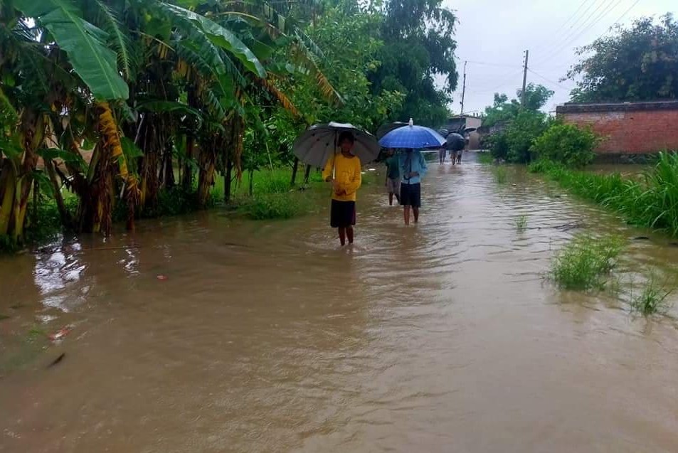 धनगढी आसपासका क्षेत्र जलमग्न