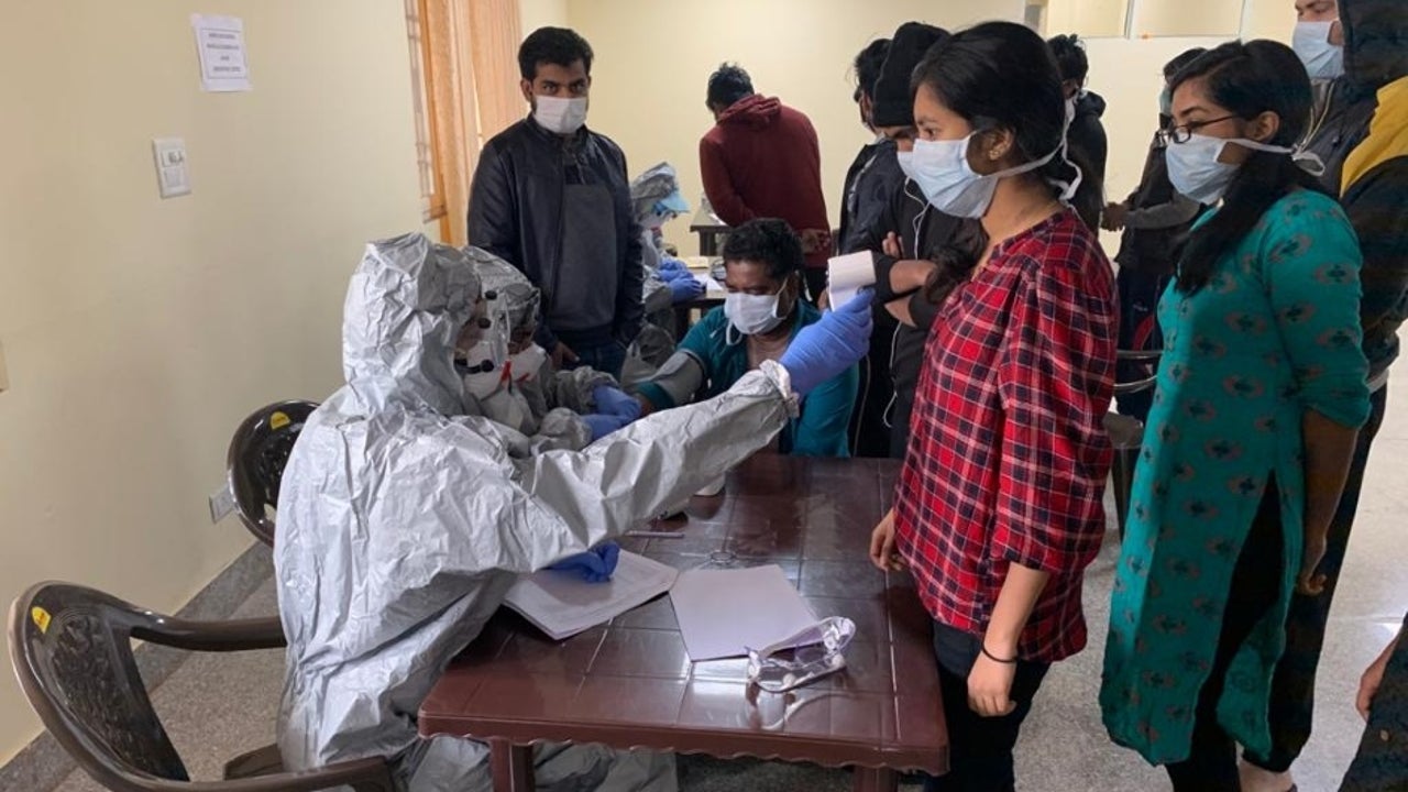 भारतमा एकै दिनमा ४९ हजार भन्दा बढी कोरोना भाइरस संक्रमित