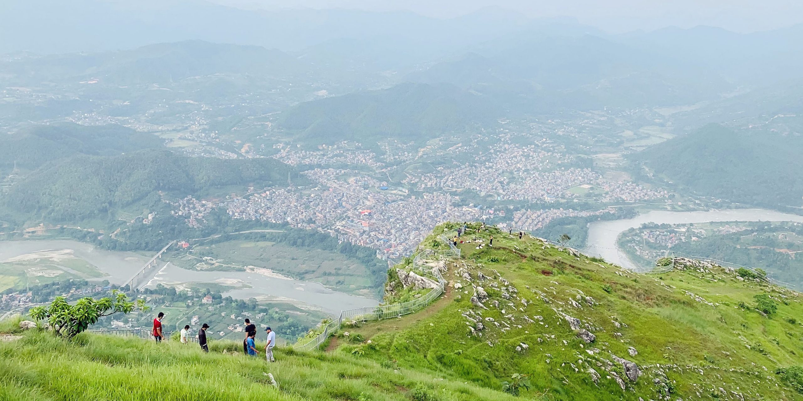 मानहुँडाँडामा पर्यटक आन्तरिक पर्यटक