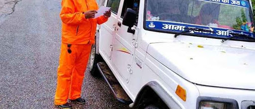 सवारी पास दुरुपयोग गर्ने दुई पक्राउ