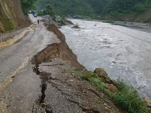 रुद्रवेणी–वामीटक्सार सडक अवरुद्ध