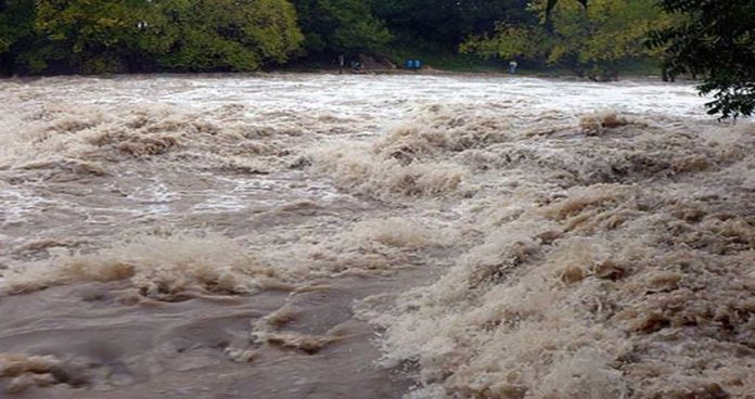 स्याली नदीको बहाव परिवर्तन हुँदा विद्यालय उच्च जोखिममा