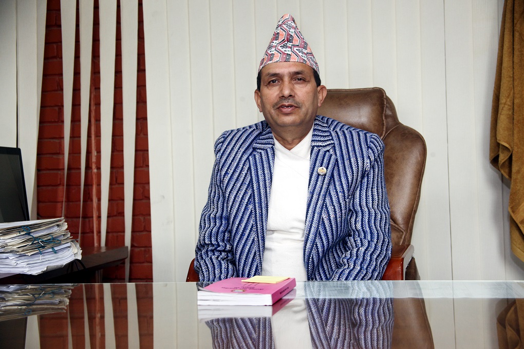 स्वास्थ्यकर्मीले पाउने सुविधामा विभेद हुँदैन : मन्त्री ढकाल