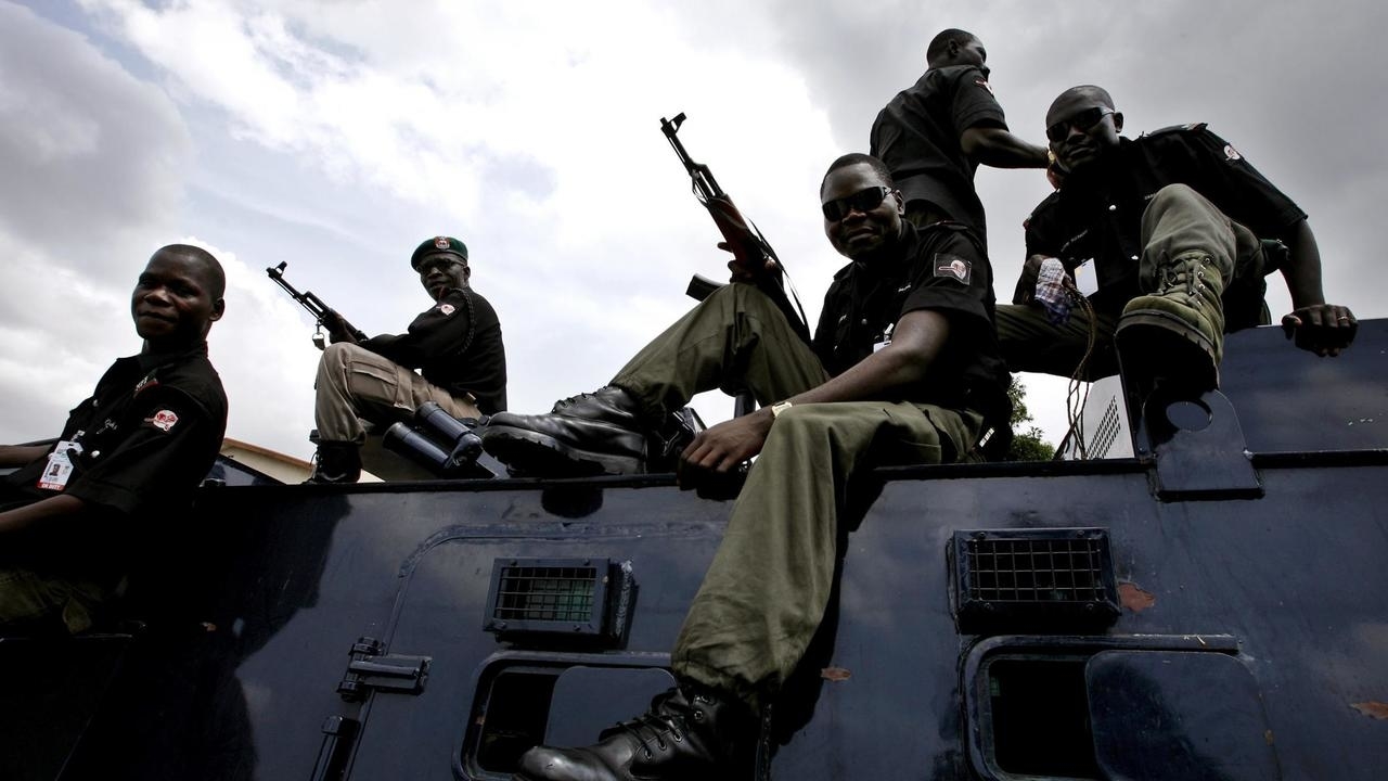 21 killed in gunmen attack in northern Nigeria: police