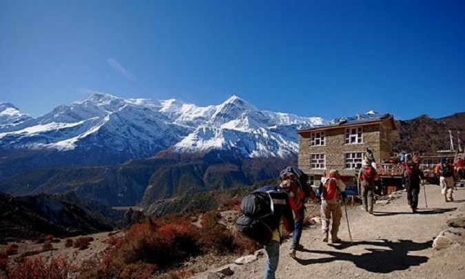 पदयात्रा पर्यटनको आकर्षक गन्तव्य माछापुच्छ्रे मोडेल ट्रेक