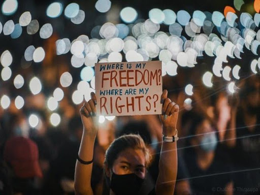 Thousands gather in Bangkok to protest against govt