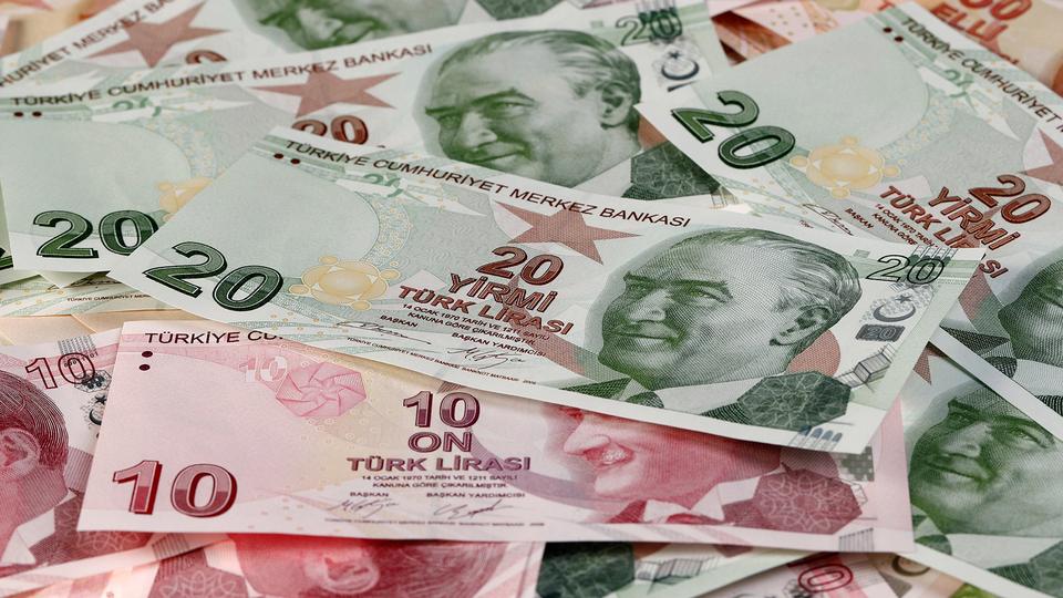 Turkish currency drops to new low against USD