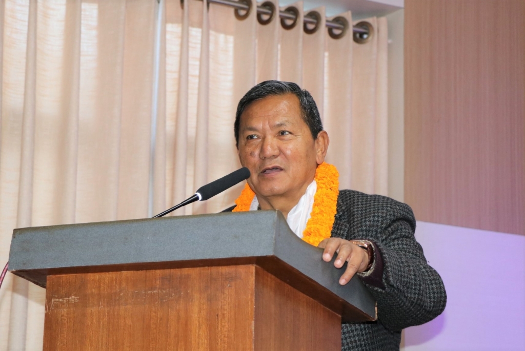बाढीपीडितलाई एकीकृत घर बनाउँछौँ : मुख्यमन्त्री गुरुङ