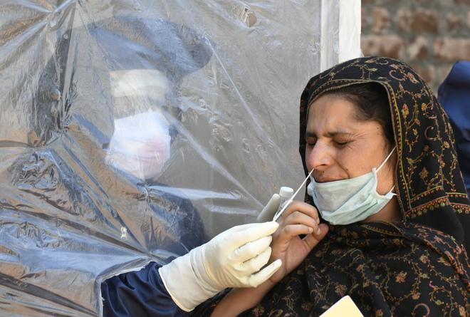 With spike of 86,052 cases, India’s COVID-19 tally crosses 58-lakh mark