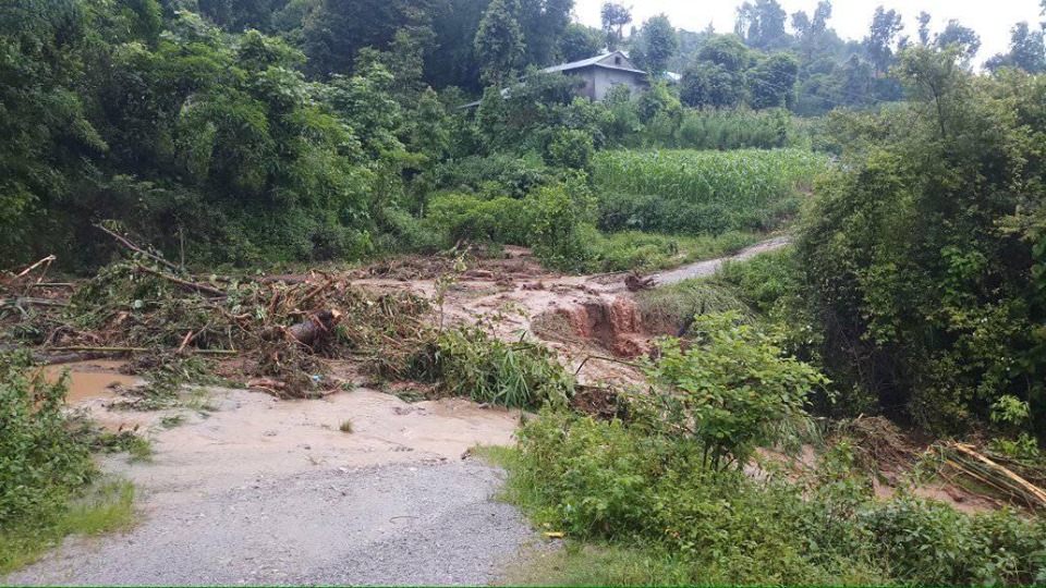 गुल्मीको हस्तिचौरमा पहिरोः एक जनाको शव भेटियो