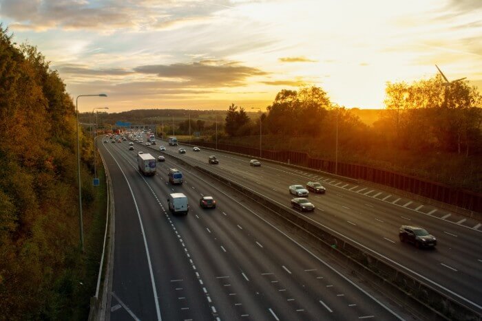 UK to begin trials of lower motorway speed limit to reduce traffic emissions