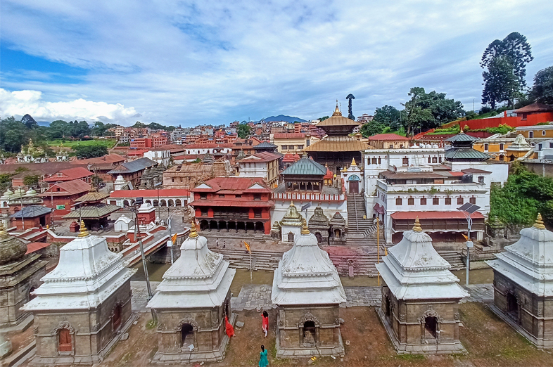 पशुपति क्षेत्रमा बत्ती निभाएर विरोध गरिने