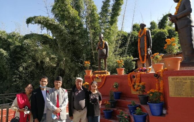 कागेश्वरी पुस्तकालयमा देवकोटा, अर्याल र विकलको पूर्णकदको शालिक