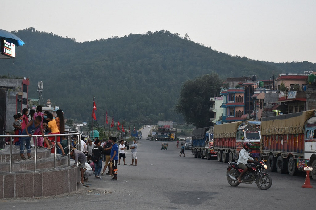 राजधानी भालुवाङमा छैन स्वास्थ्य सेवा
