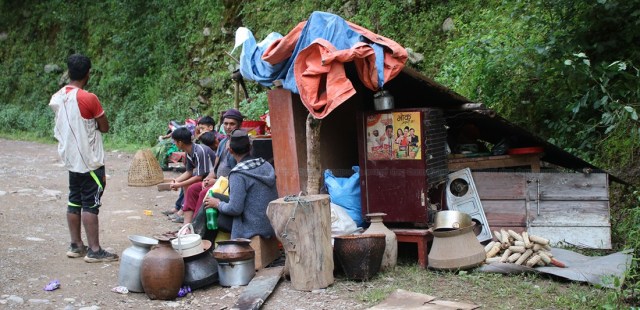 चिसो बढेसँगै बाढीपहिरो पीडितलाई  बासको चिन्ता