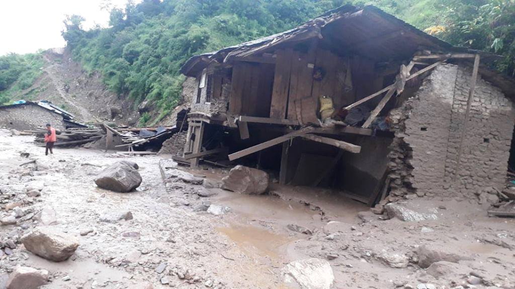 बोबाङमा बाढी–पहिरो : दुई महिना बित्यो, भेटिएनन् बेपत्ता