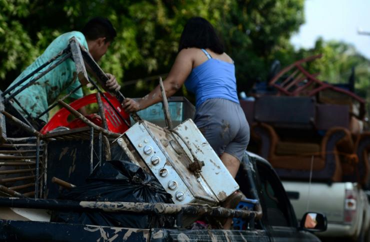 Iota leaves 38 dead after tearing through Central America