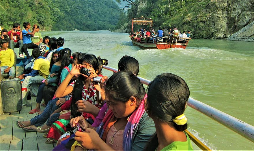 कालीगण्डकीमा ‘स्टिमर सेवा’ पुनः शुरु