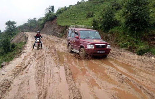 मध्यपहाडी लोकमार्ग : पानीपर्दा हिलाम्मे, घामलाग्दा धुलाम्मे