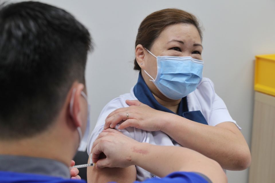 Singapore starts COVID-19 vaccination exercise