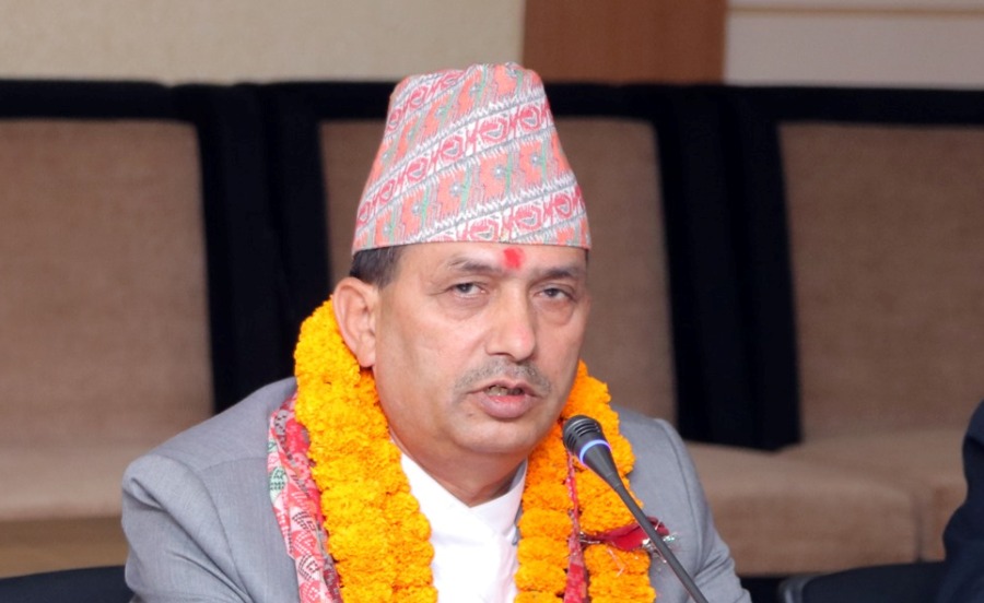 पशुपतिको दर्शनविधि बुझाउन सके आन्तरिक पर्यटक बढ्छन् :  मन्त्री ढकाल