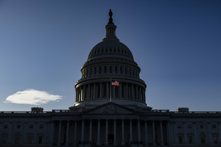 US lawmakers set to vote on virus stimulus deal: WSJ