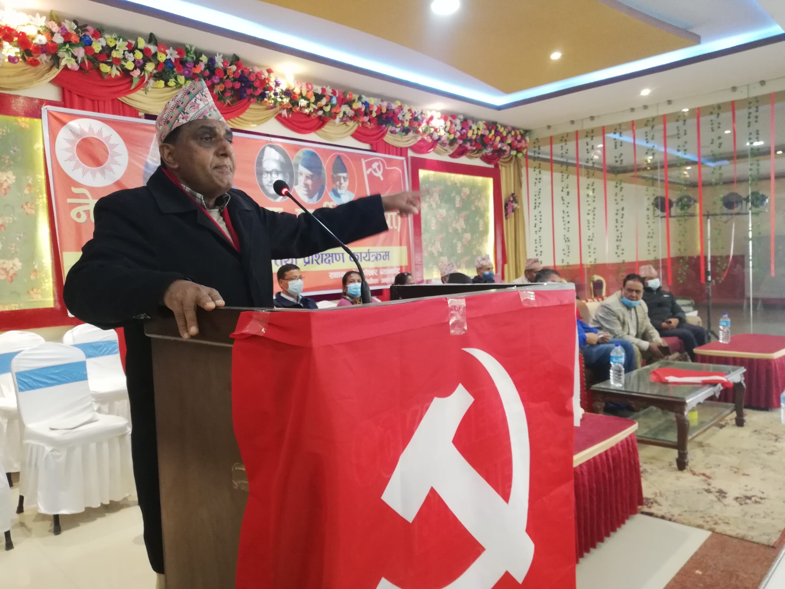 चुच्चे नक्सा जारी गरेकै कारण सबैजना केपी ओली नेतृत्वको सरकार ढाल्न लागे : आनन्द पोखरेल