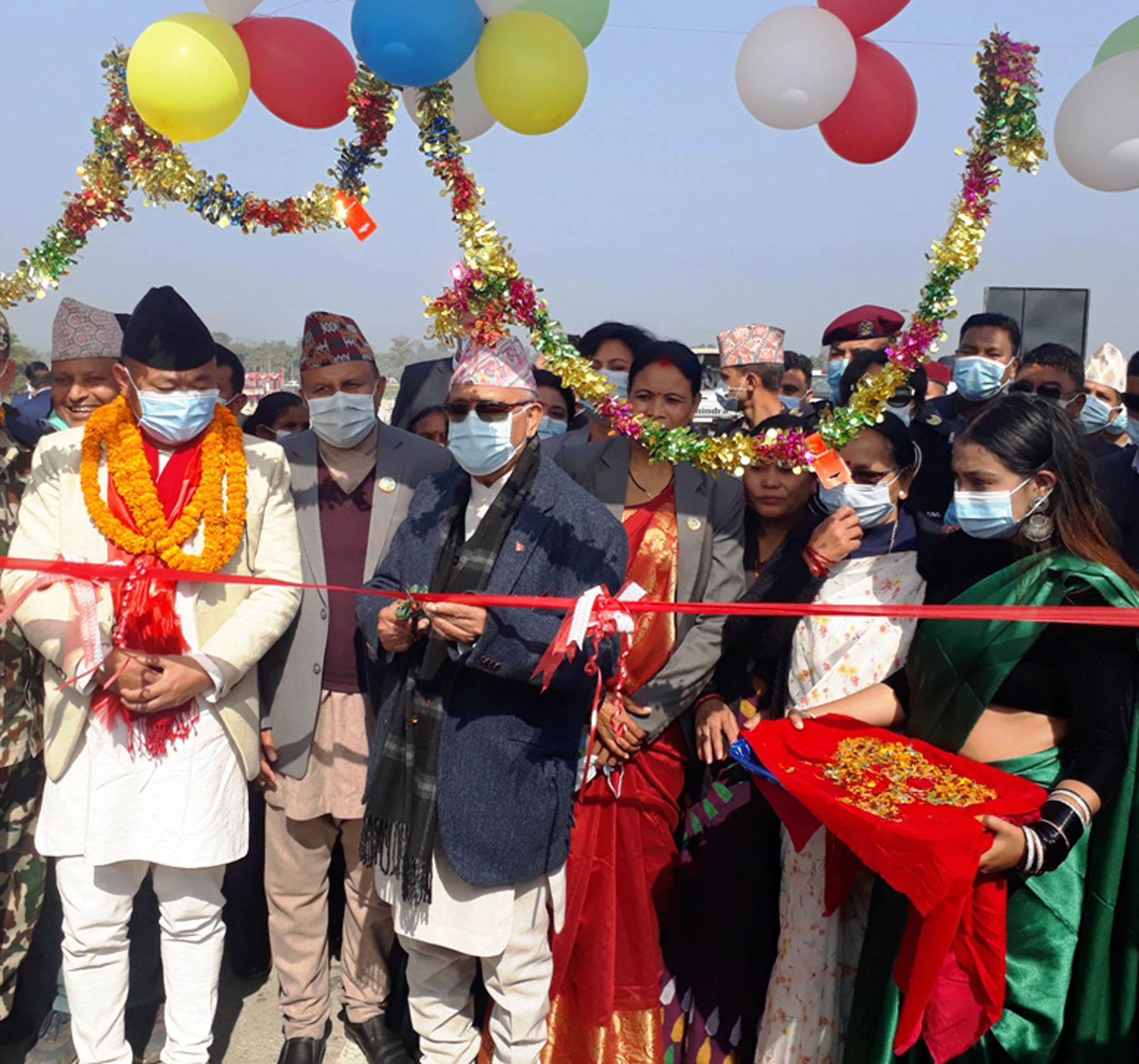 प्रधानमन्त्रीद्वारा राप्ती नदीमा पुल उद्घाटन