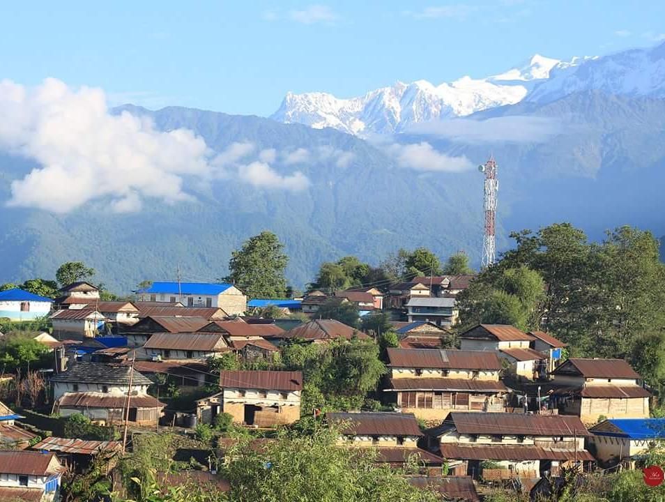 नमूना घलेगाउँमा पर्यटकको चहलपहल